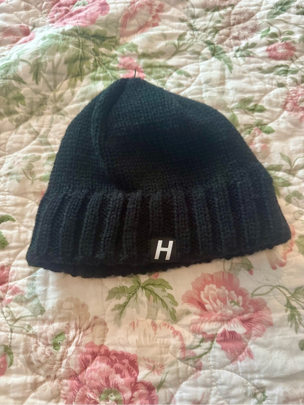 NWT Kids Black Knit Beanie with 'H' Patch